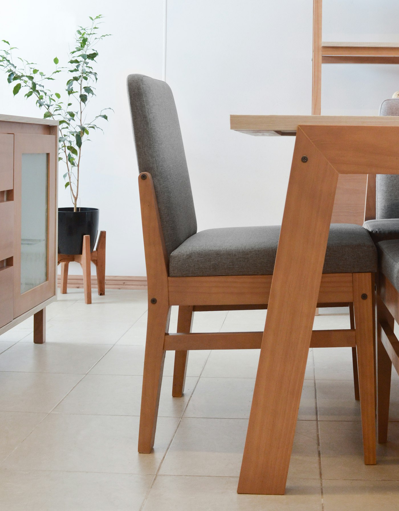 Mesa de jantar com cadeiras